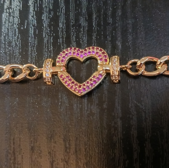 Ruby Heart Bracelet - Picture 2 of 3